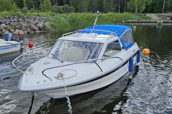 Bella 561 HT med Yamaha F60 hk