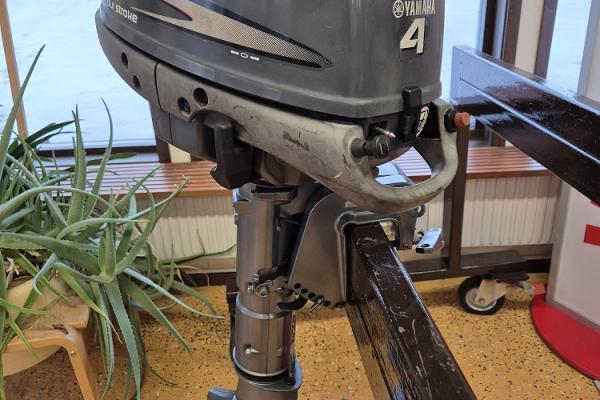 Yamaha F4 Hk