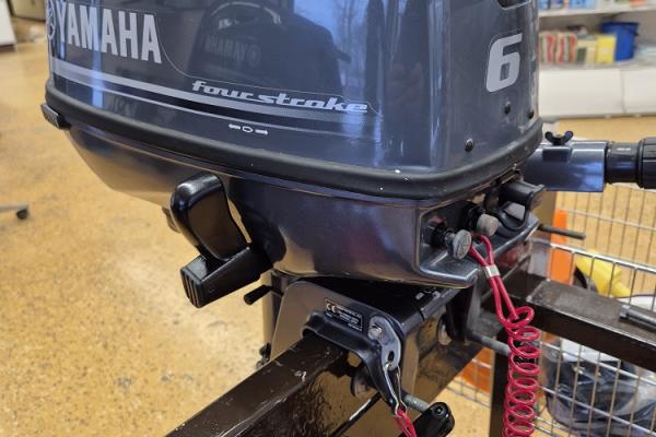 Yamaha F6 hk